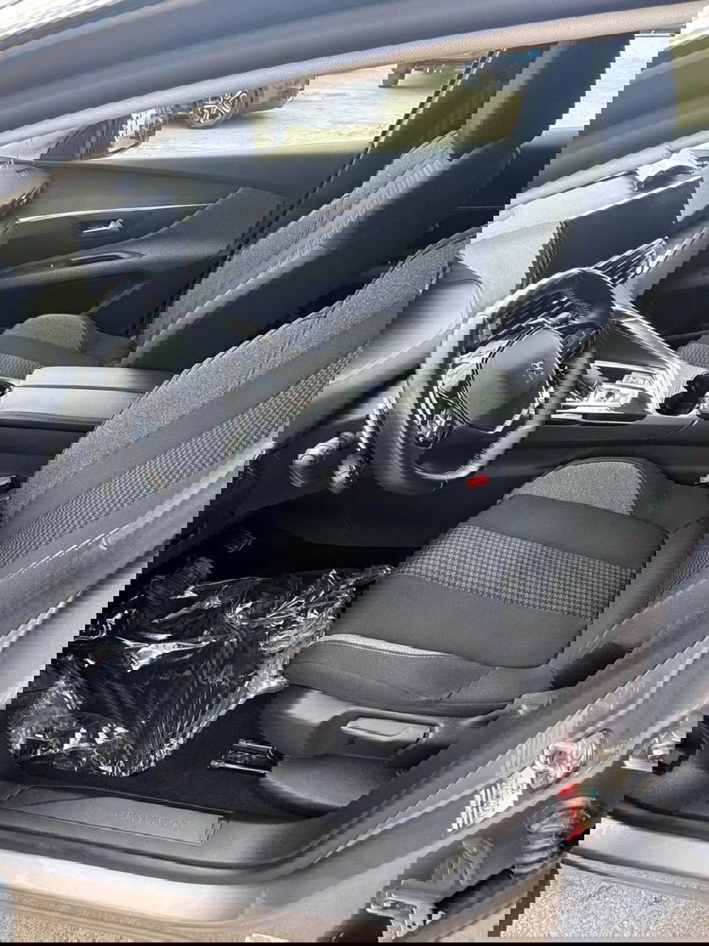 Peugeot 3008 usata a Caserta (9)