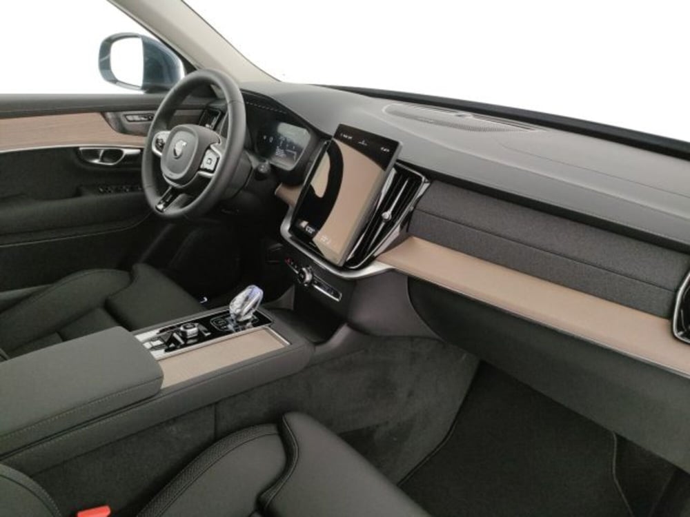 Volvo XC90 nuova a Modena (11)