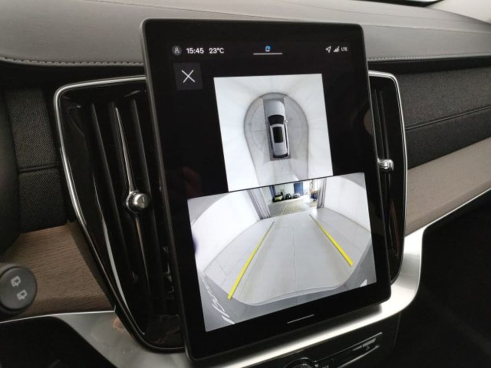 Volvo XC90 nuova a Modena (16)