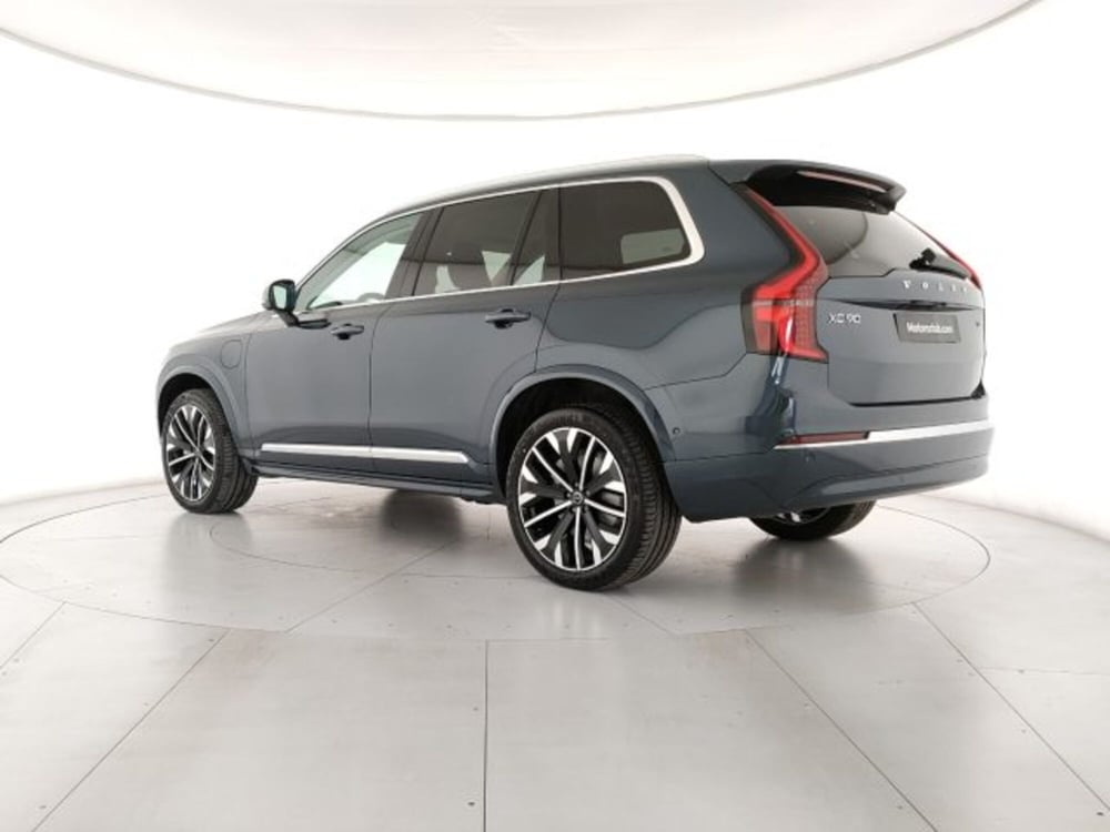 Volvo XC90 nuova a Modena (3)