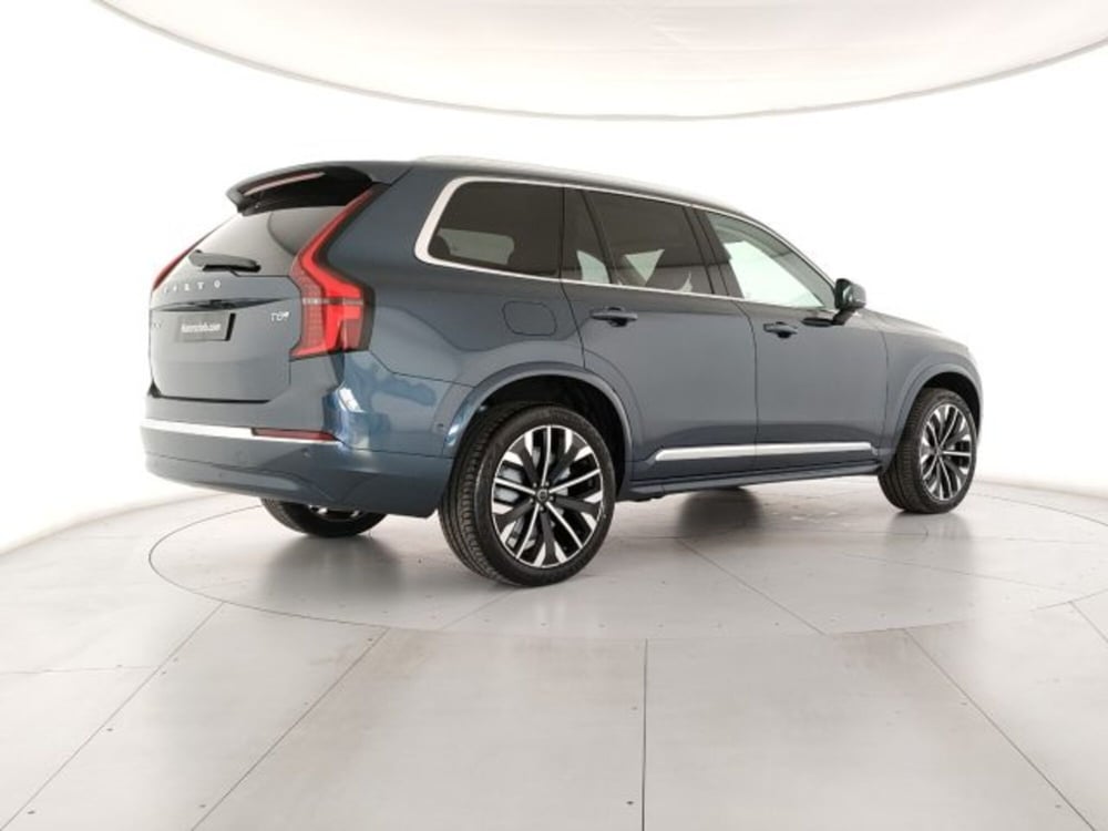 Volvo XC90 nuova a Modena (5)