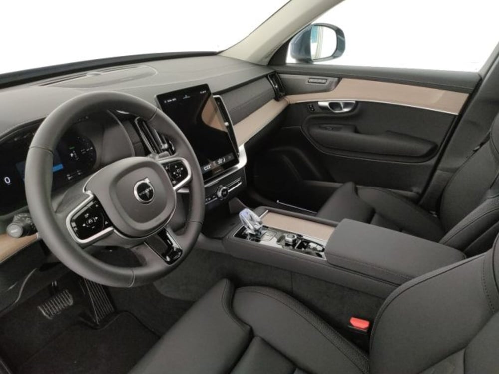 Volvo XC90 nuova a Modena (8)