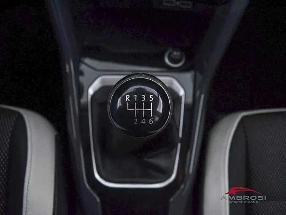 Volkswagen T-Roc usata a Viterbo (18)