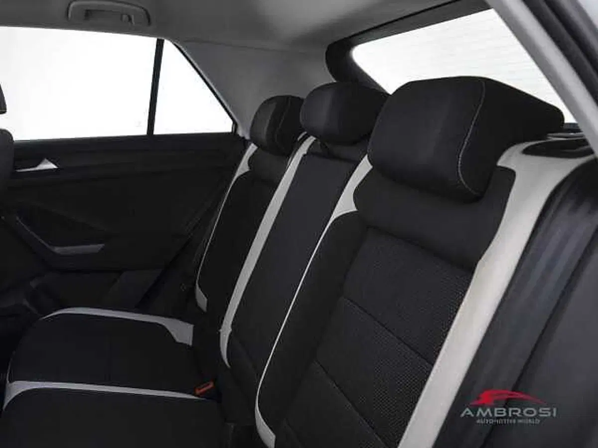 Volkswagen T-Roc usata a Viterbo (10)