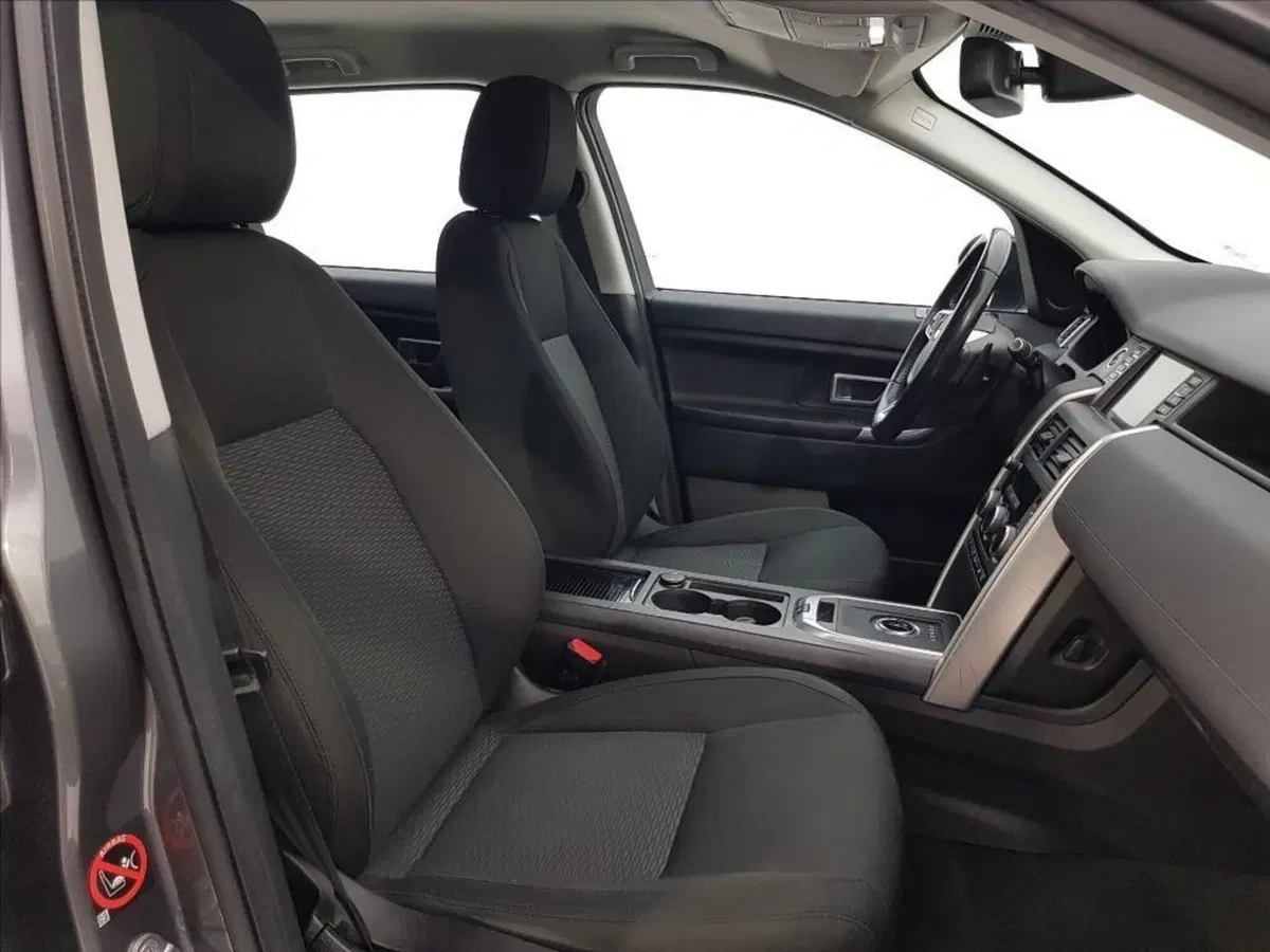 Land Rover Discovery Sport usata a Lucca (11)