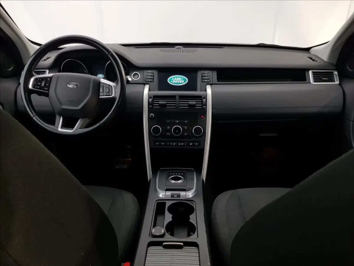 Land Rover Discovery Sport usata a Lucca (13)