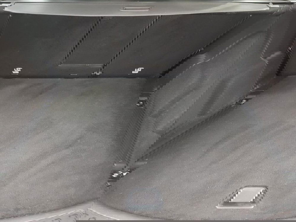 Land Rover Discovery Sport usata a Lucca (15)