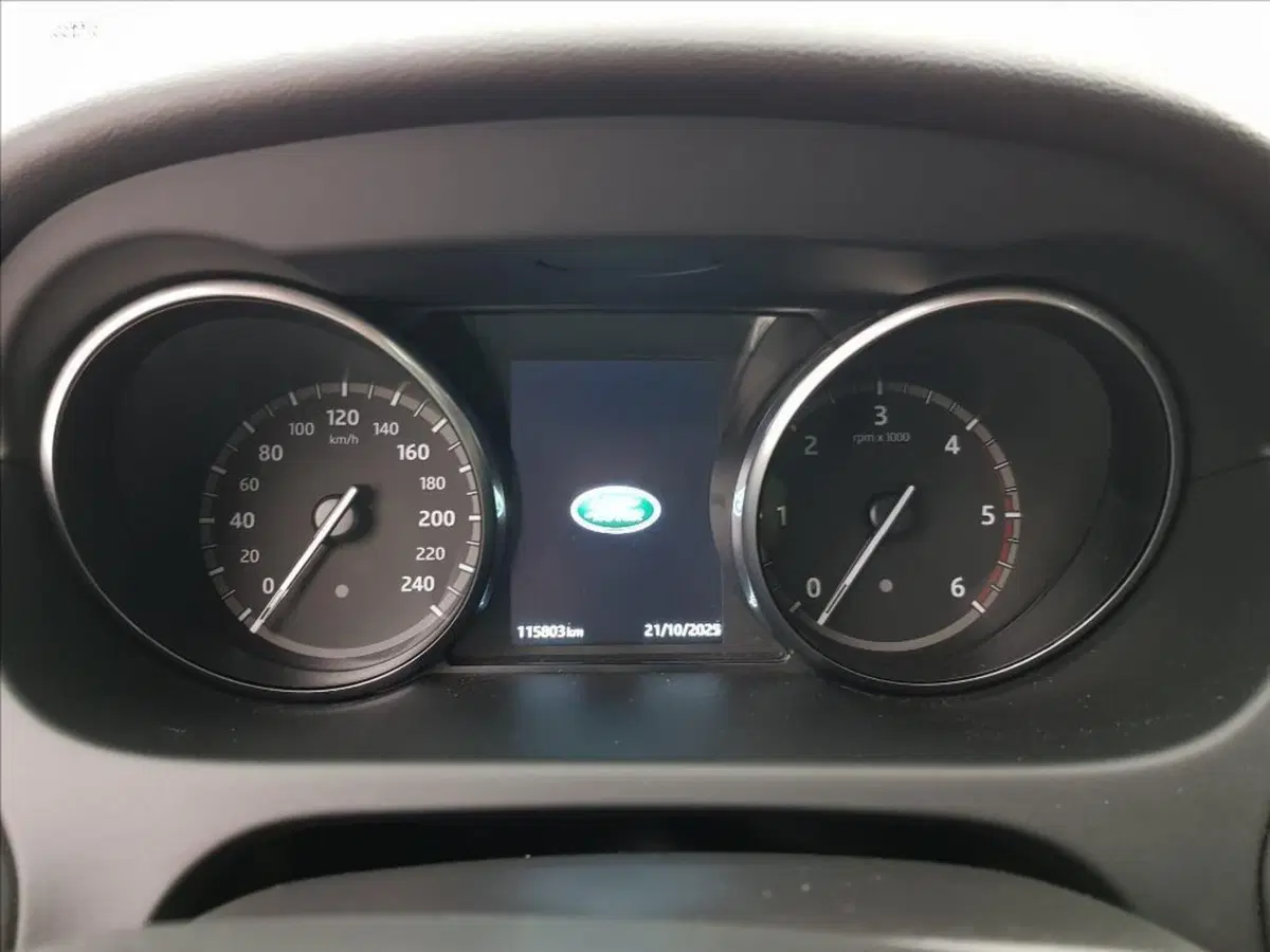 Land Rover Discovery Sport usata a Lucca (16)