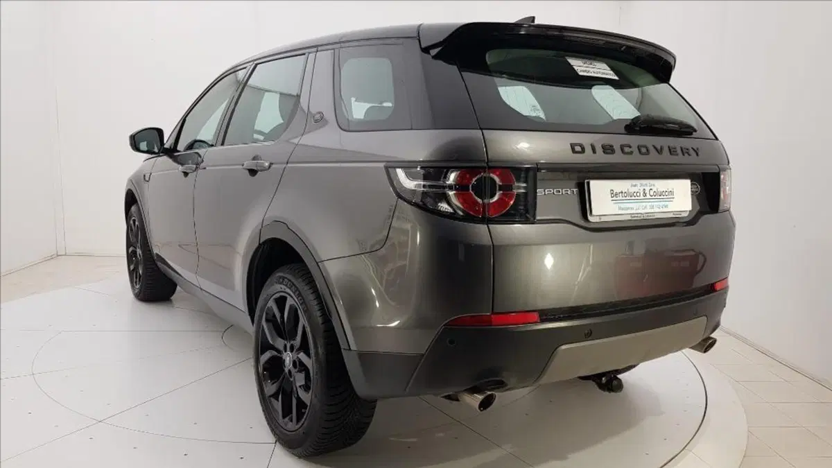 Land Rover Discovery Sport usata a Lucca (4)