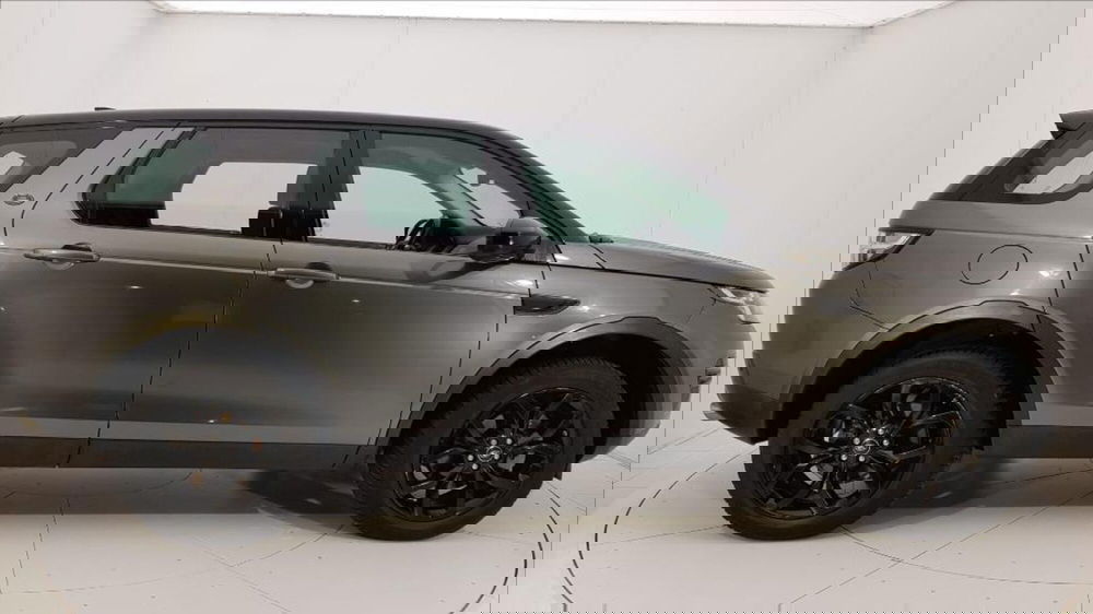 Land Rover Discovery Sport usata a Lucca (7)