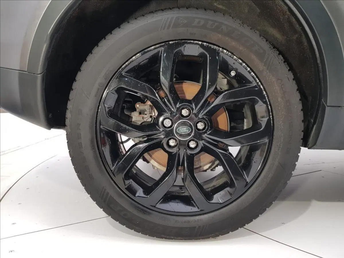 Land Rover Discovery Sport usata a Lucca (9)