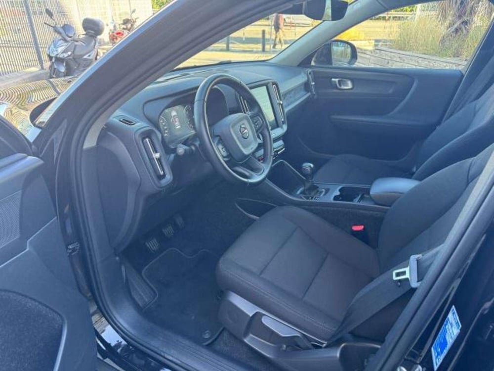 Volvo XC40 usata a Savona (10)