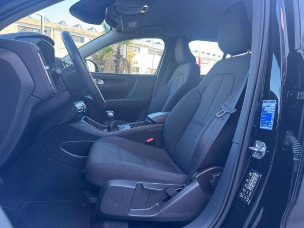 Volvo XC40 usata a Savona (11)
