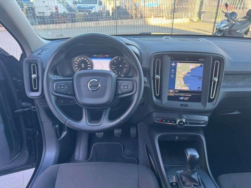 Volvo XC40 usata a Savona (13)