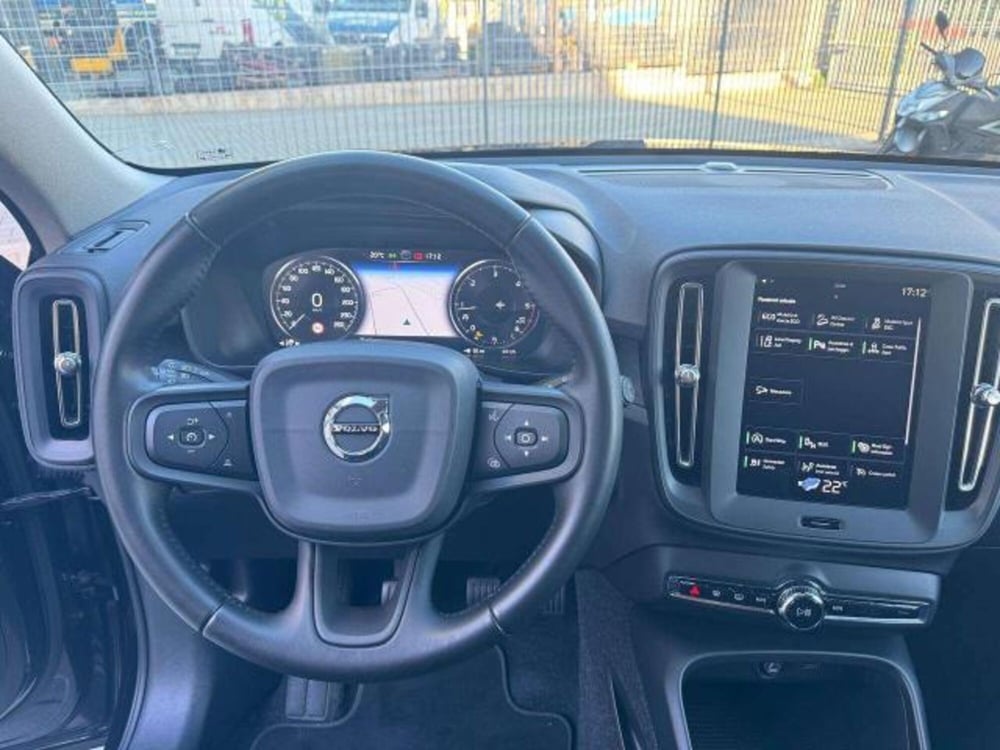 Volvo XC40 usata a Savona (14)