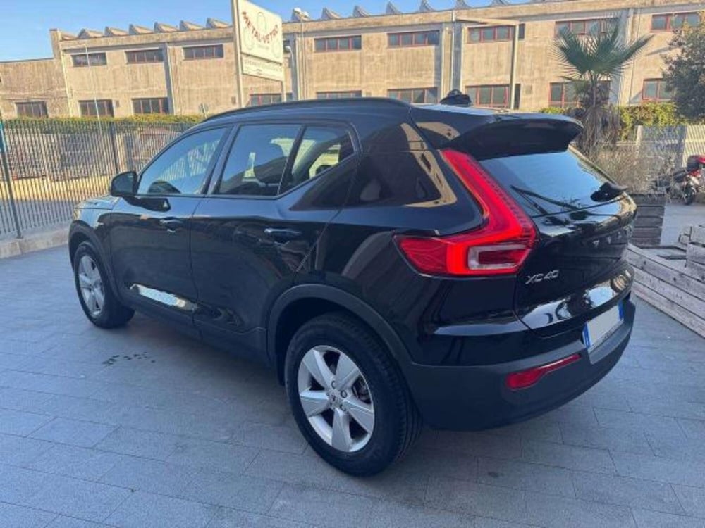 Volvo XC40 usata a Savona (4)