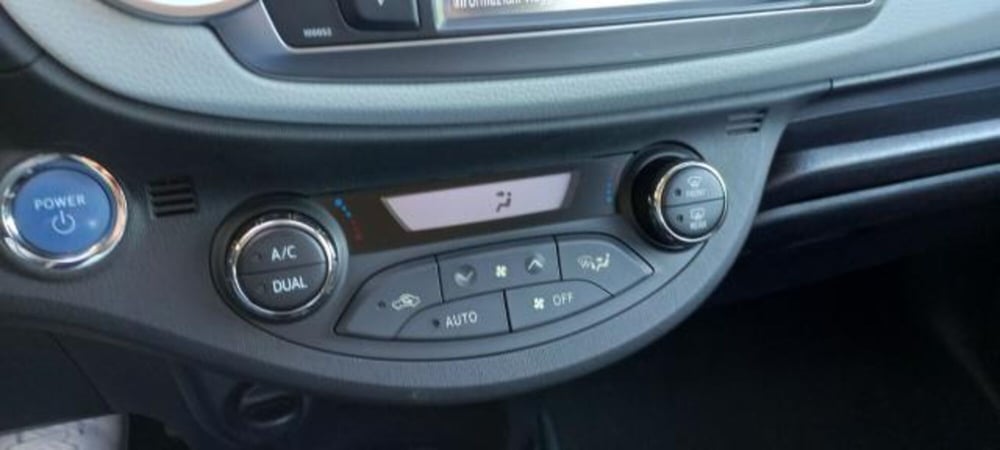 Toyota Yaris usata a Udine (10)