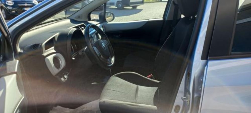 Toyota Yaris usata a Udine (5)