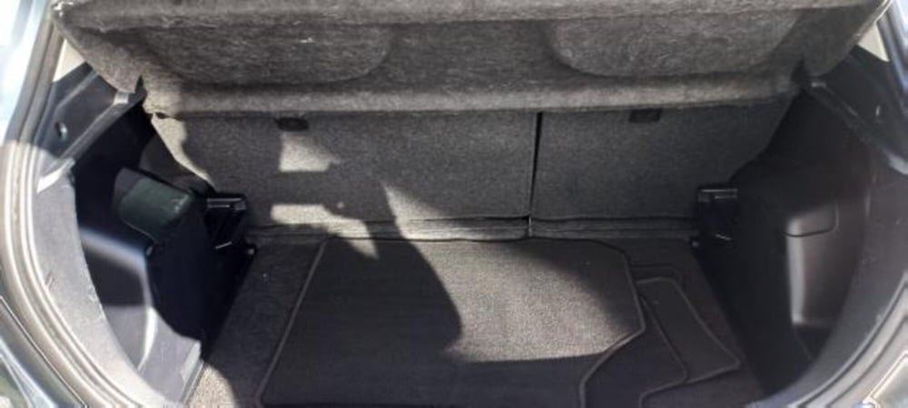 Toyota Yaris usata a Udine (7)