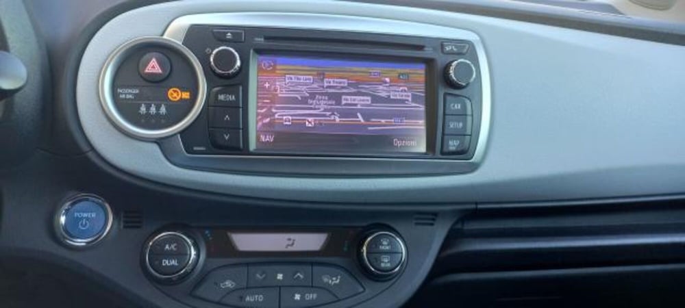 Toyota Yaris usata a Udine (8)