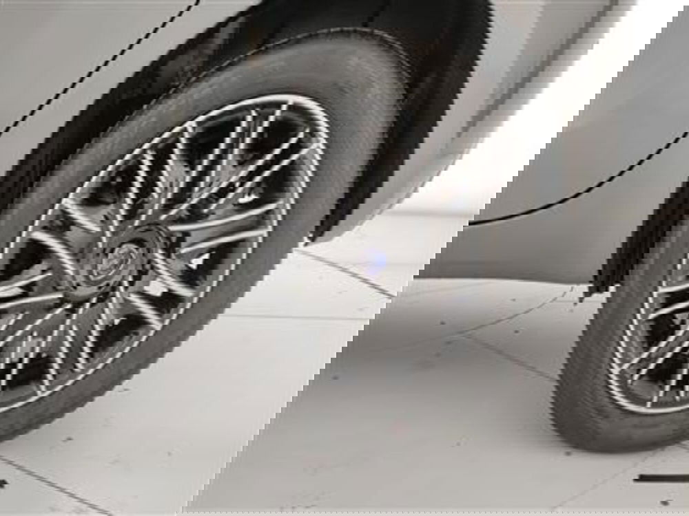 Lancia Ypsilon usata a Bari (12)