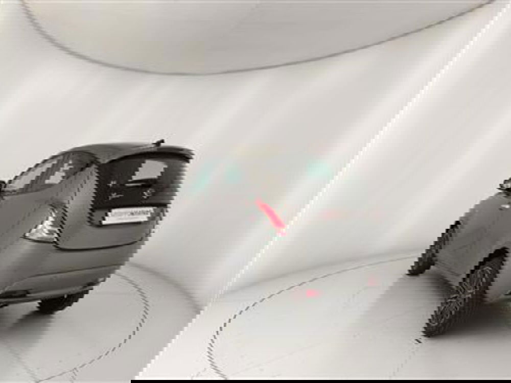 Lancia Ypsilon usata a Bari (5)