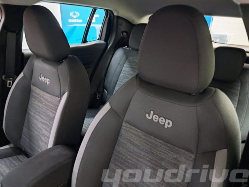 Jeep Avenger usata a Napoli (19)