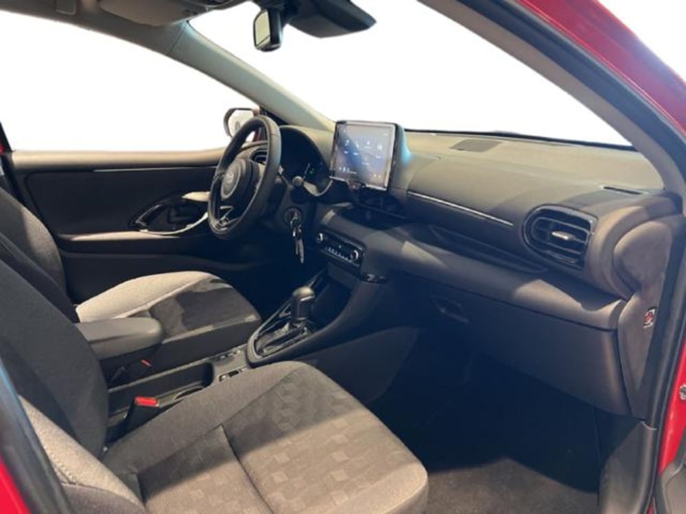 Toyota Yaris Cross nuova a Vercelli (5)