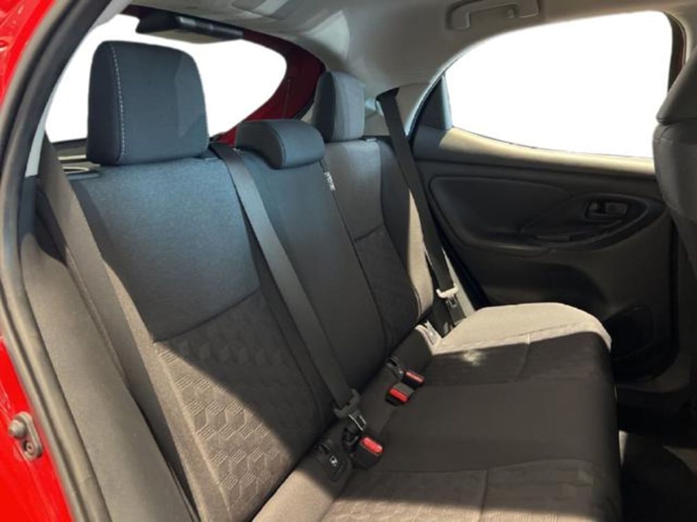 Toyota Yaris Cross nuova a Vercelli (7)