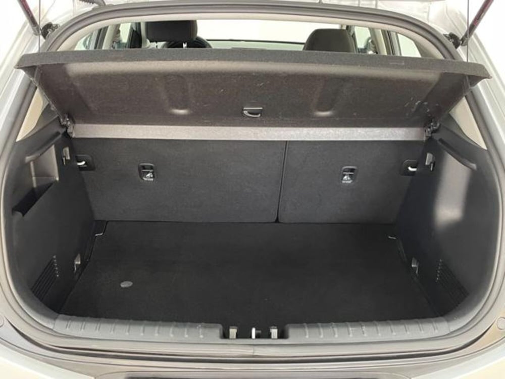 Kia Stonic usata a Como (14)