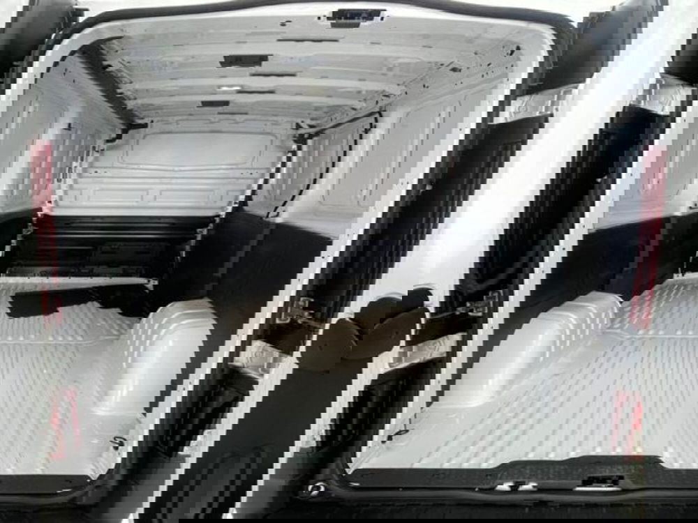 Nissan Primastar Furgone nuova a Como (18)