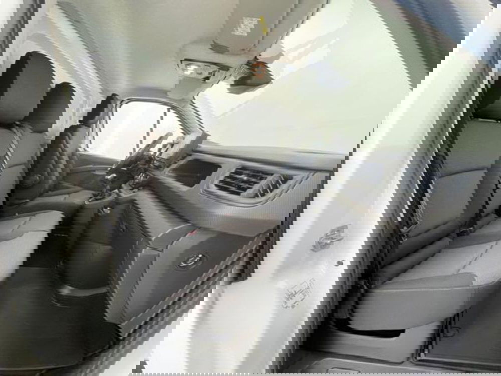 Nissan Primastar Furgone nuova a Como (3)