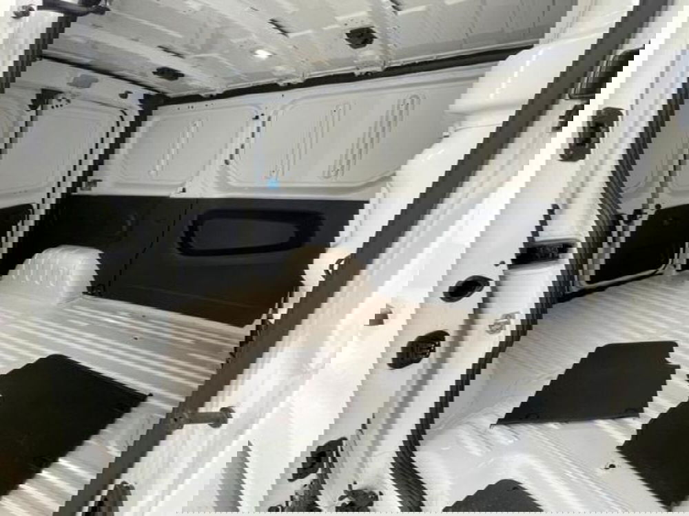 Nissan Primastar Furgone nuova a Como (4)