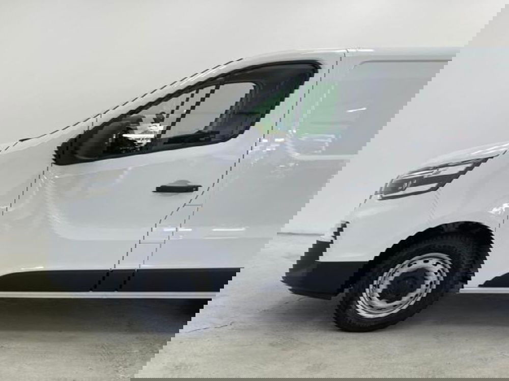 Nissan Primastar Furgone nuova a Como (8)