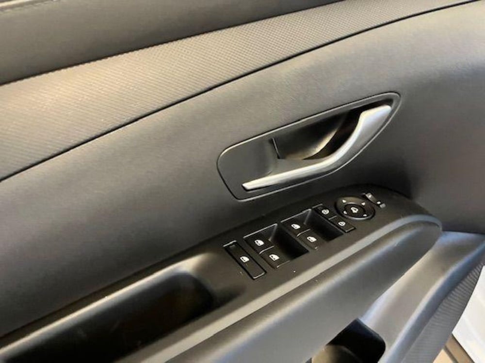 Hyundai Tucson nuova a Verbano Cusio Ossola (11)