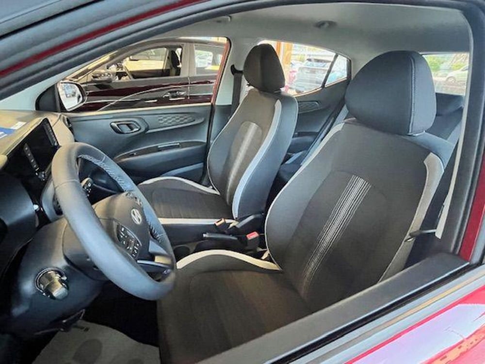 Hyundai i10 nuova a Verbano Cusio Ossola (13)