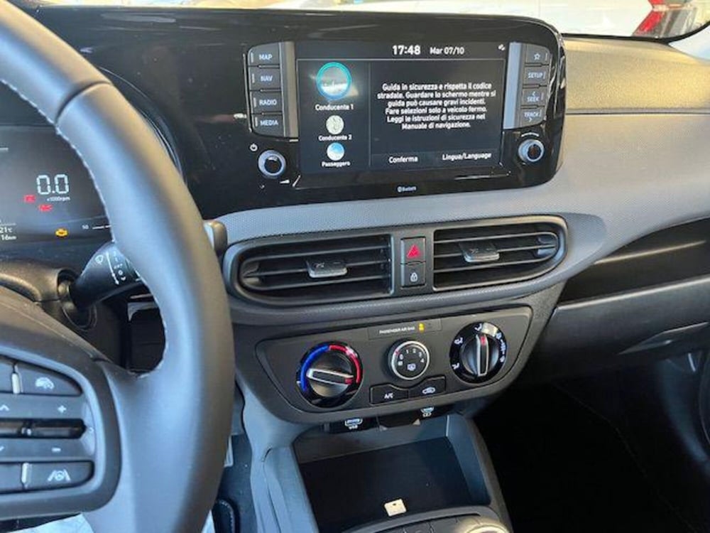 Hyundai i10 nuova a Verbano Cusio Ossola (16)
