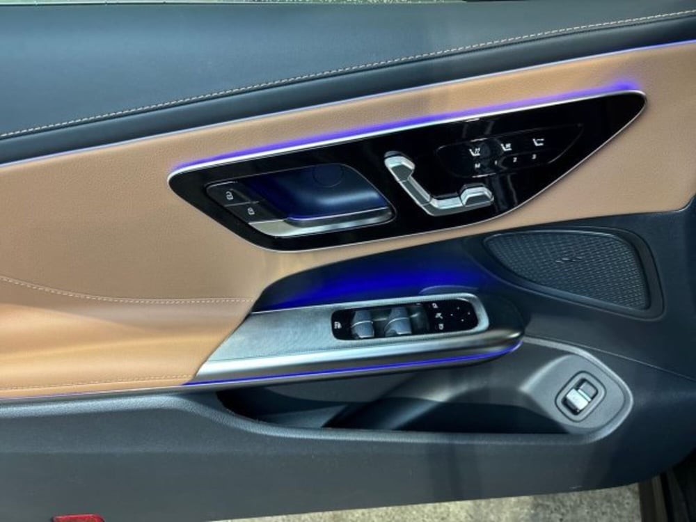 Mercedes-Benz CLE Cabrio nuova a Bologna (10)
