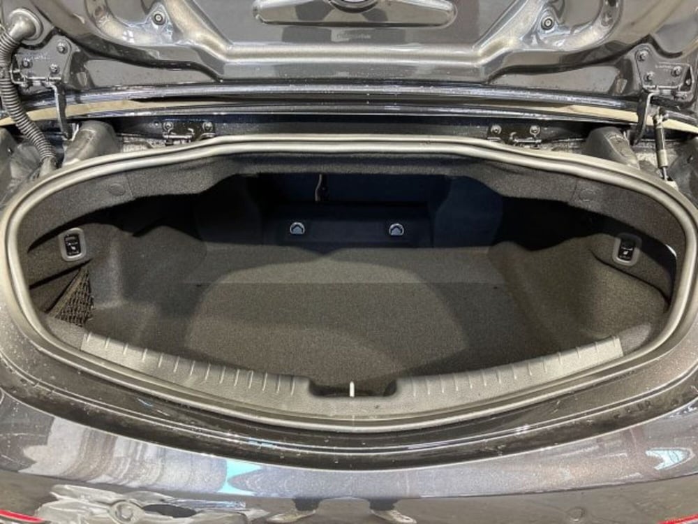 Mercedes-Benz CLE Cabrio nuova a Bologna (7)