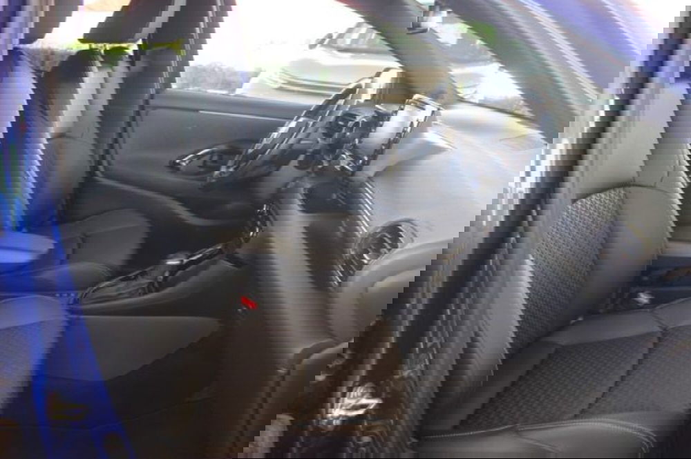 Toyota Yaris Cross usata a Roma (7)