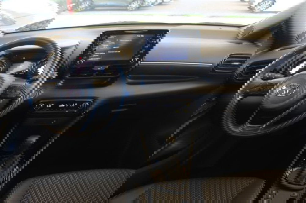 Toyota Yaris Cross usata a Roma (9)