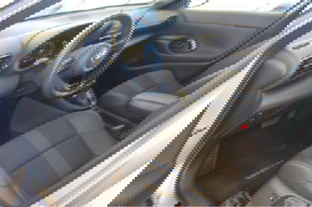 Toyota Yaris Cross usata a Roma (12)