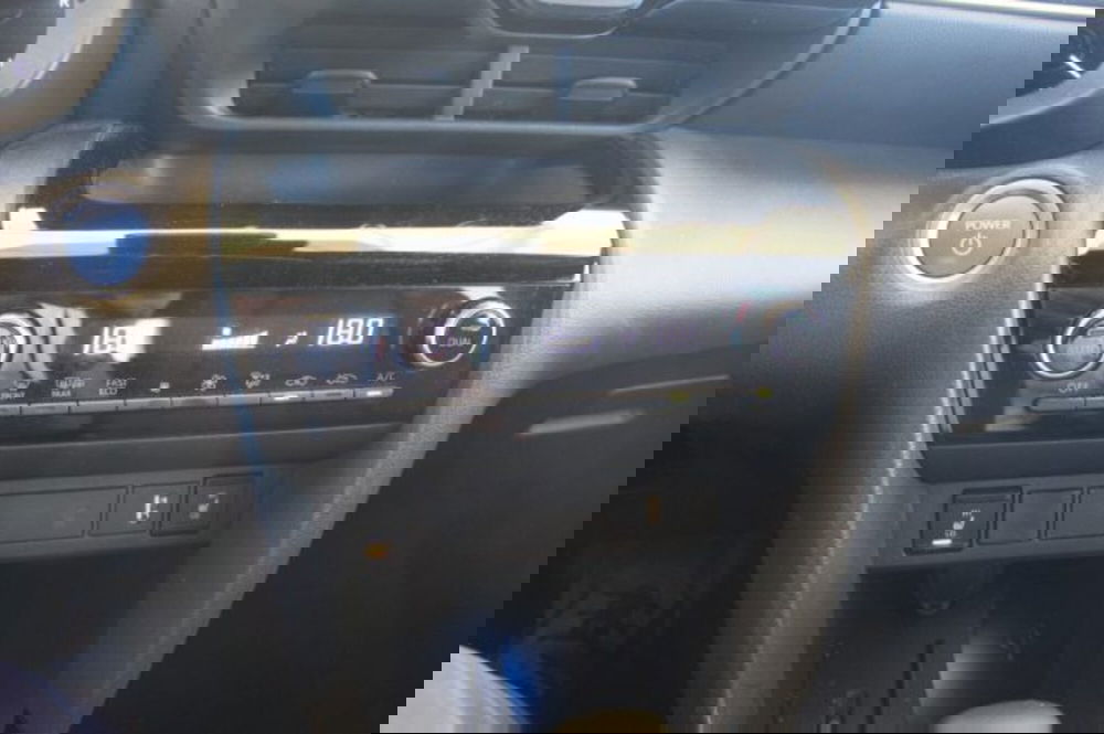 Toyota Yaris Cross usata a Roma (19)