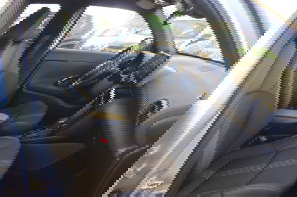 Toyota Yaris Cross usata a Roma (7)