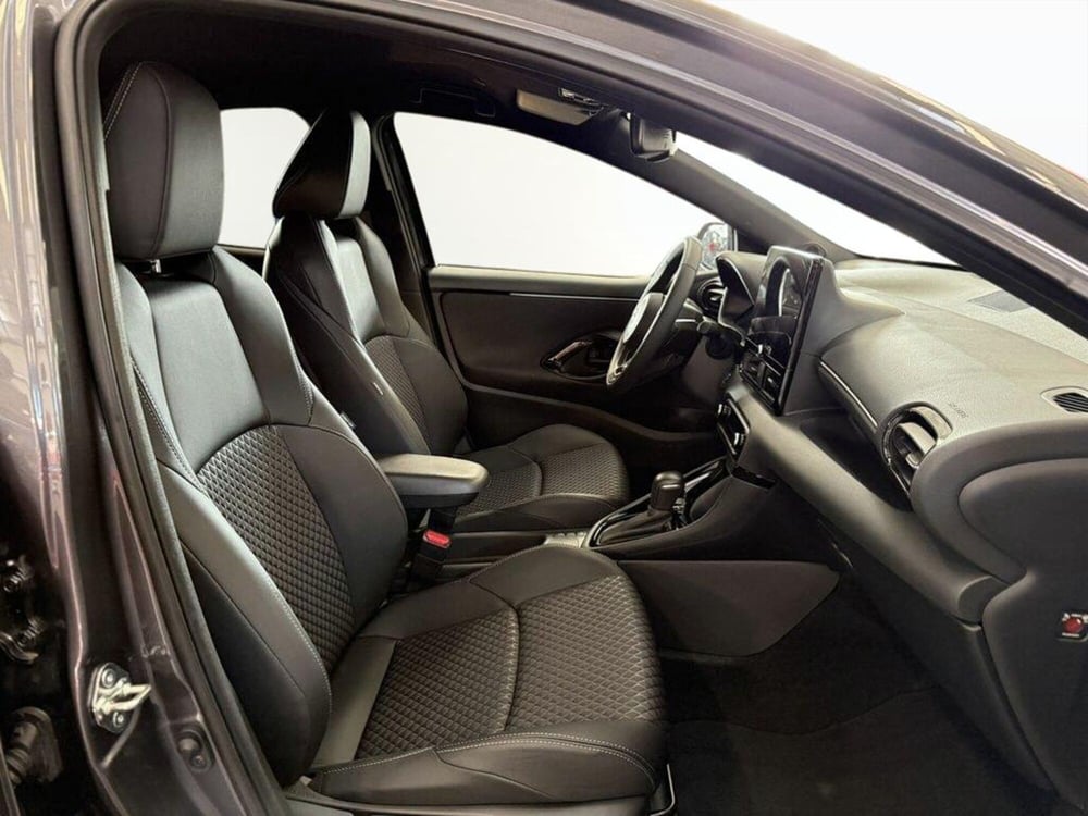 Toyota Yaris Cross usata a Monza e Brianza (8)