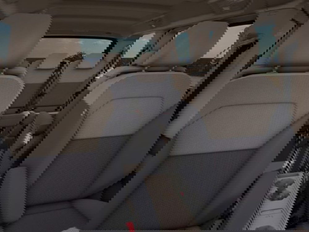 Volkswagen Multivan nuova a Vicenza (9)