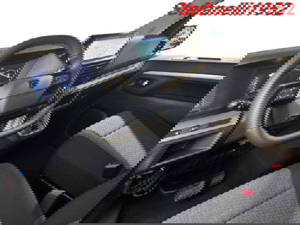 Peugeot Traveller nuova a Bologna (11)