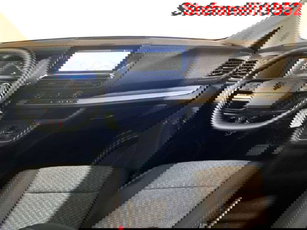 Peugeot Traveller nuova a Bologna (13)