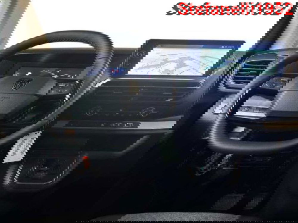 Peugeot Traveller nuova a Bologna (14)