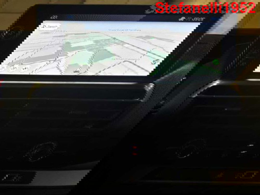 Peugeot Traveller nuova a Bologna (17)